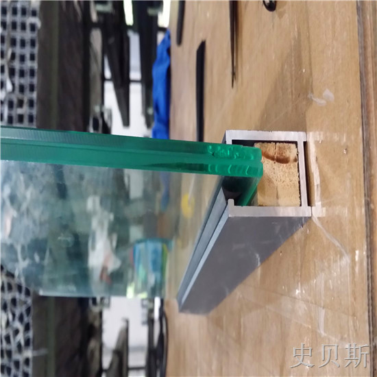 番禺隔断墙厚度之28款截面图